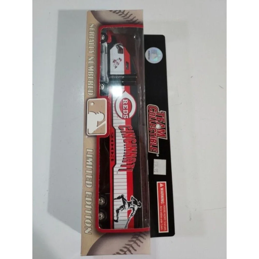 NIP Fleer Collectibles Die Cast 1:80 MLB 2003 Cincinnati Reds Semi Truck
